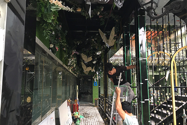 Trang trí trung tâm tiệc cưới